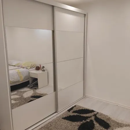 Hall Free Wifi Apartment *